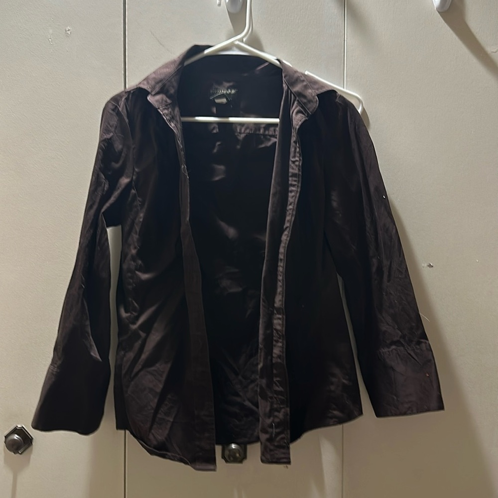 Long sleeved brown pre owned button up